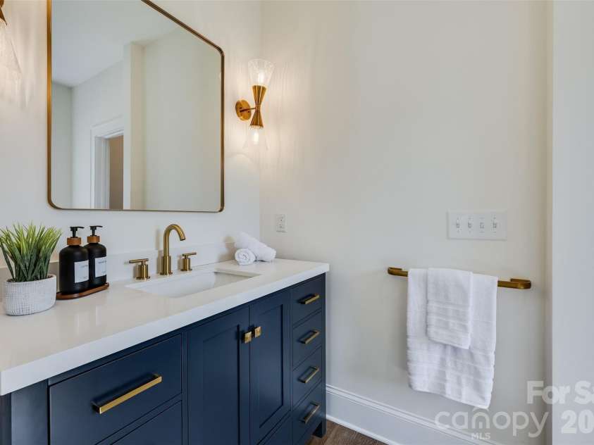 901 Edgemont Avenue, Belmont, NC 28012.  MLS# CAR4356640, YatesRealty ID 3852. Primary bathroom