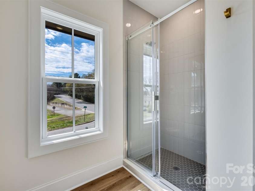 901 Edgemont Avenue, Belmont, NC 28012.  MLS# CAR4356640, YatesRealty ID 3852. Primary bathroom