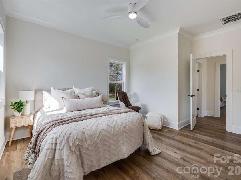 901 Edgemont Avenue, Belmont, NC 28012.  MLS# CAR4356640, YatesRealty ID 3852. Primary bedroom