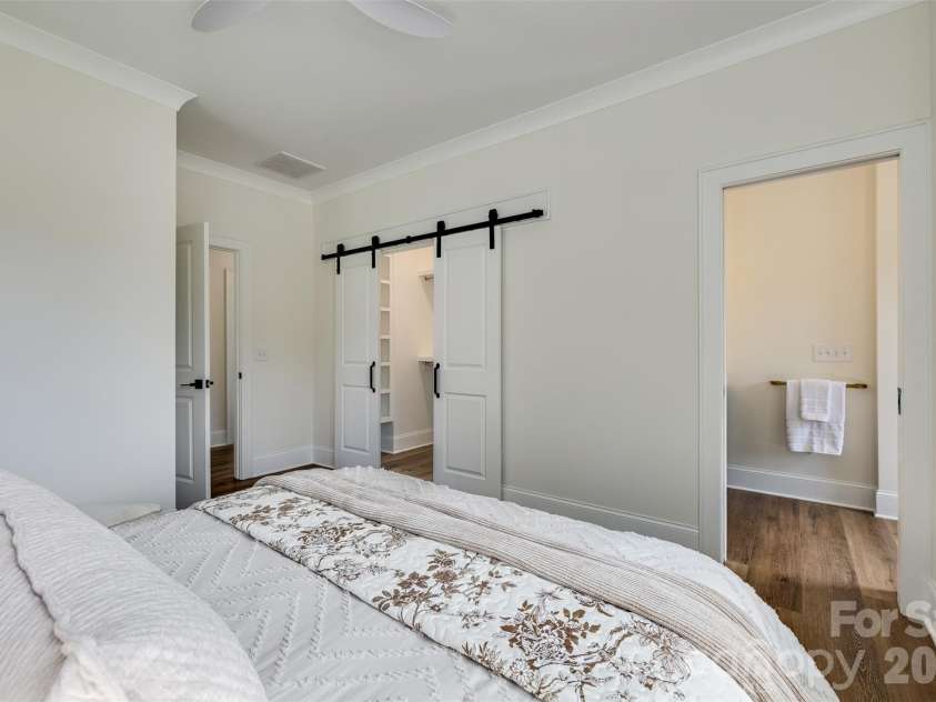 901 Edgemont Avenue, Belmont, NC 28012.  MLS# CAR4356640, YatesRealty ID 3852. Primary bedroom
