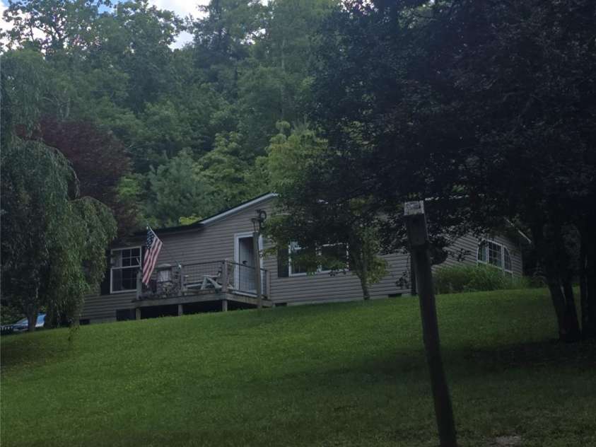 192 Lady Bug Lane, Penrose, NC 28766.  MLS# CAR4404991, YatesRealty ID 38520. 