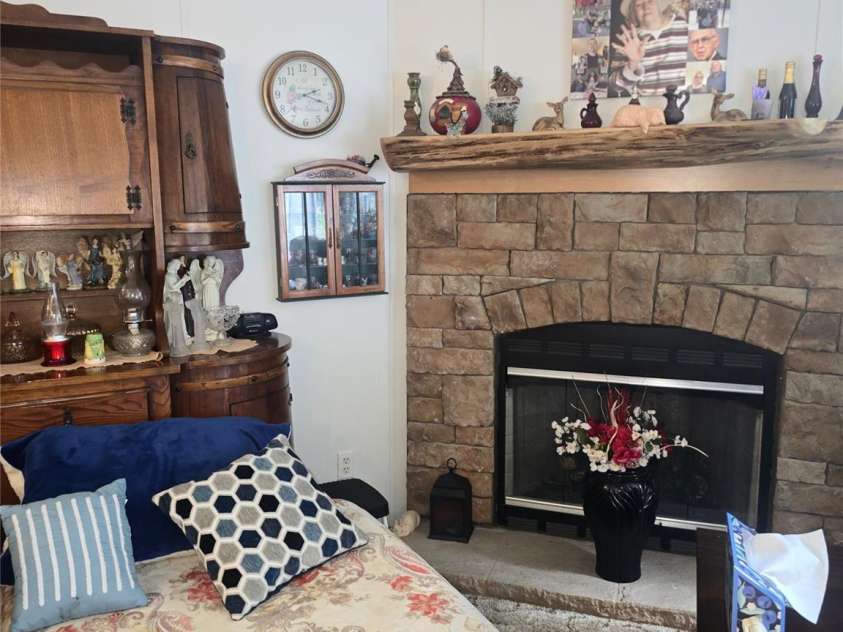 192 Lady Bug Lane, Penrose, NC 28766.  MLS# CAR4404991, YatesRealty ID 38520. 