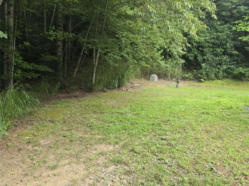 192 Lady Bug Lane, Penrose, NC 28766.  MLS# CAR4404991, YatesRealty ID 38520. 