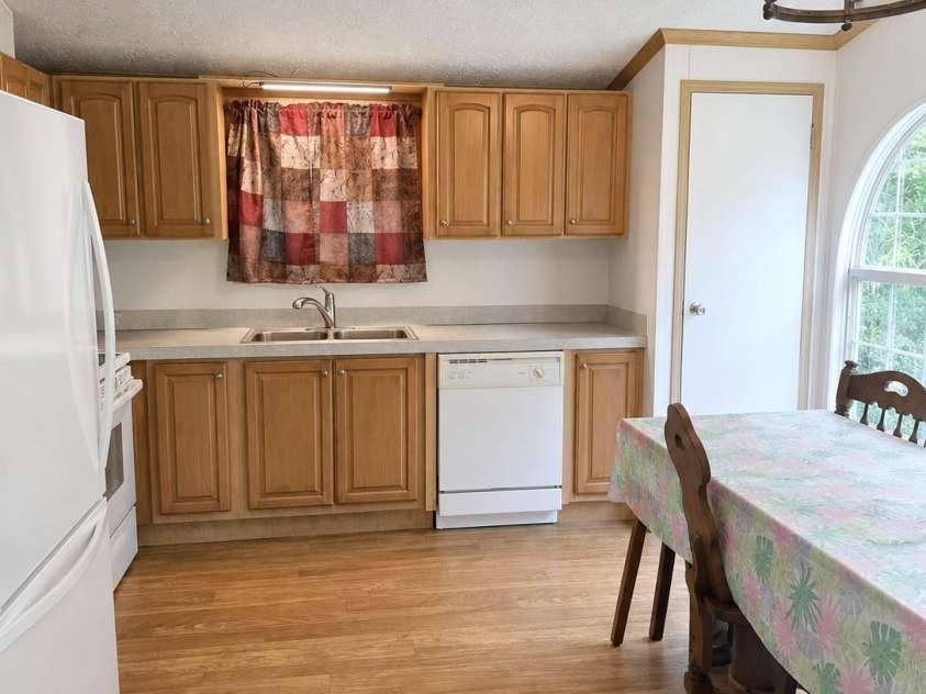 192 Lady Bug Lane, Penrose, NC 28766.  MLS# CAR4404991, YatesRealty ID 38520. 