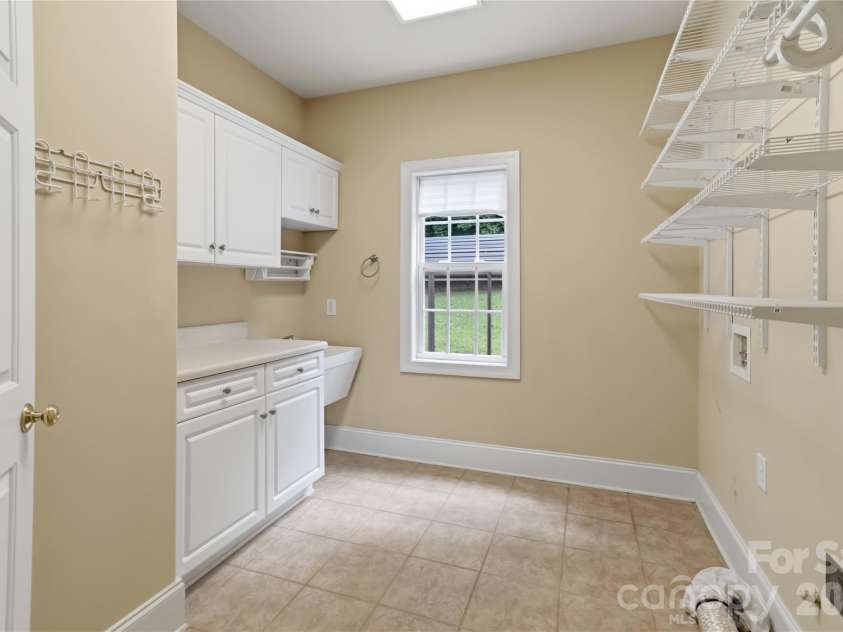 280 Catawba Crest Lane, Clover, SC 29710.  MLS# CAR4404343, YatesRealty ID 38523. 
