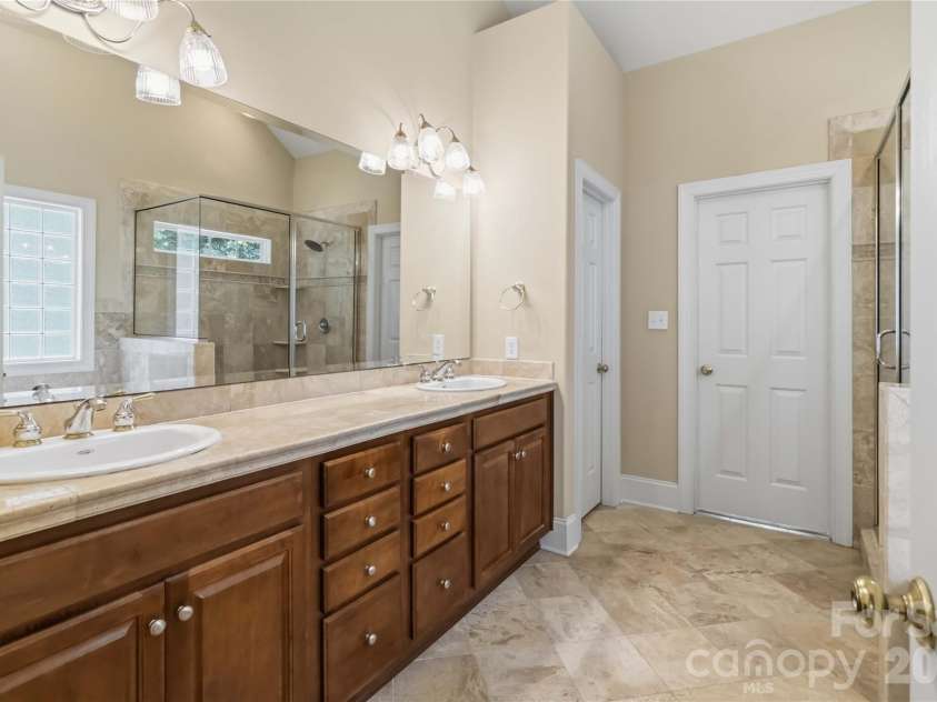 280 Catawba Crest Lane, Clover, SC 29710.  MLS# CAR4404343, YatesRealty ID 38523. 