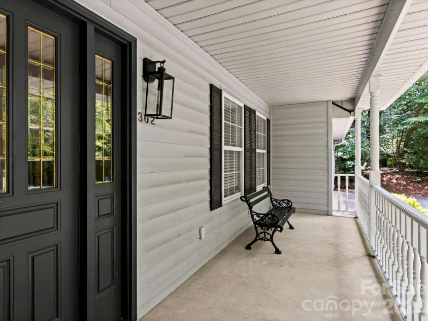 302 Shadecrest Lane, Mills River, NC 28759.  MLS# CAR4392310, YatesRealty ID 38524. 