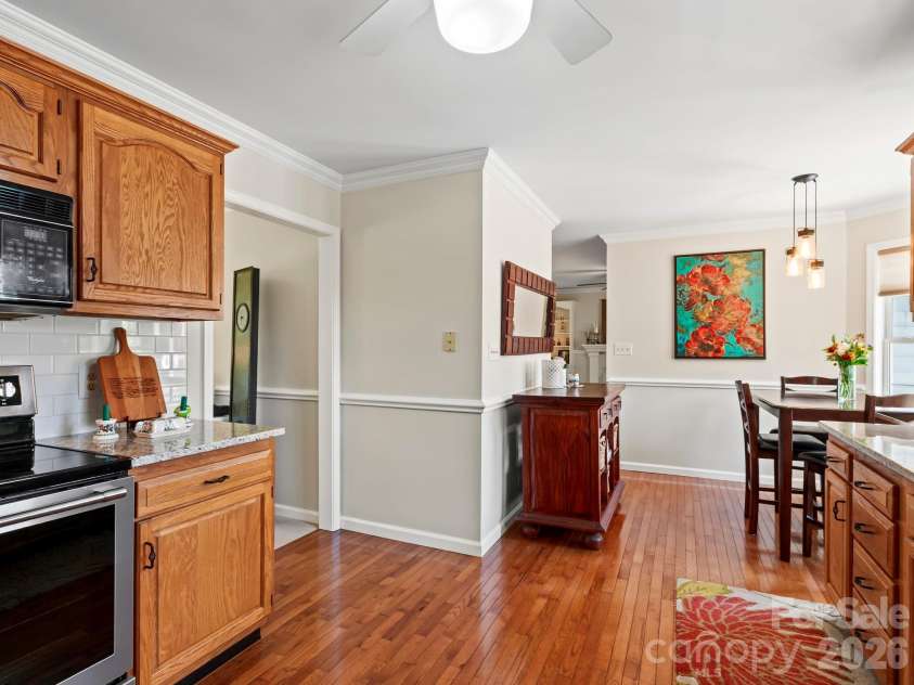 302 Shadecrest Lane, Mills River, NC 28759.  MLS# CAR4392310, YatesRealty ID 38524. 