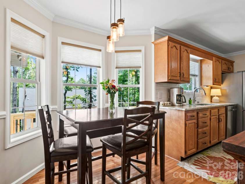 302 Shadecrest Lane, Mills River, NC 28759.  MLS# CAR4392310, YatesRealty ID 38524. 