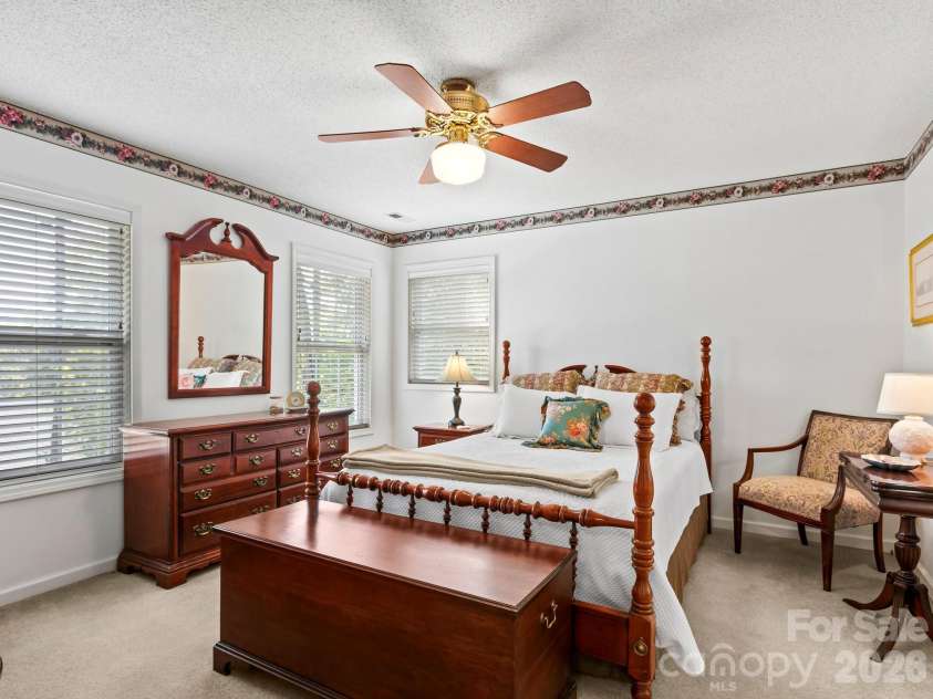 302 Shadecrest Lane, Mills River, NC 28759.  MLS# CAR4392310, YatesRealty ID 38524. 