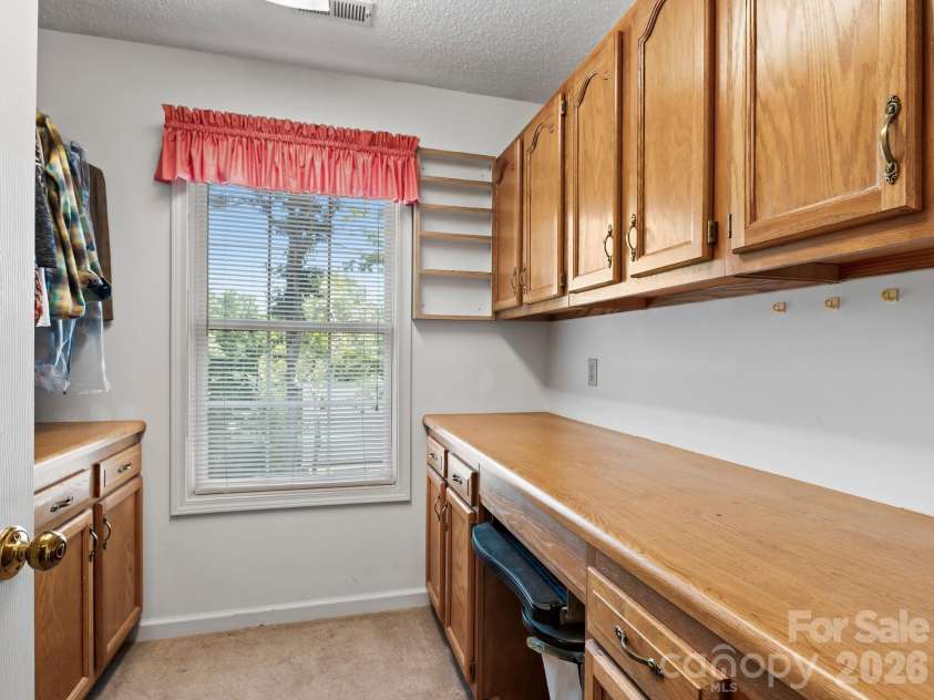 302 Shadecrest Lane, Mills River, NC 28759.  MLS# CAR4392310, YatesRealty ID 38524. 