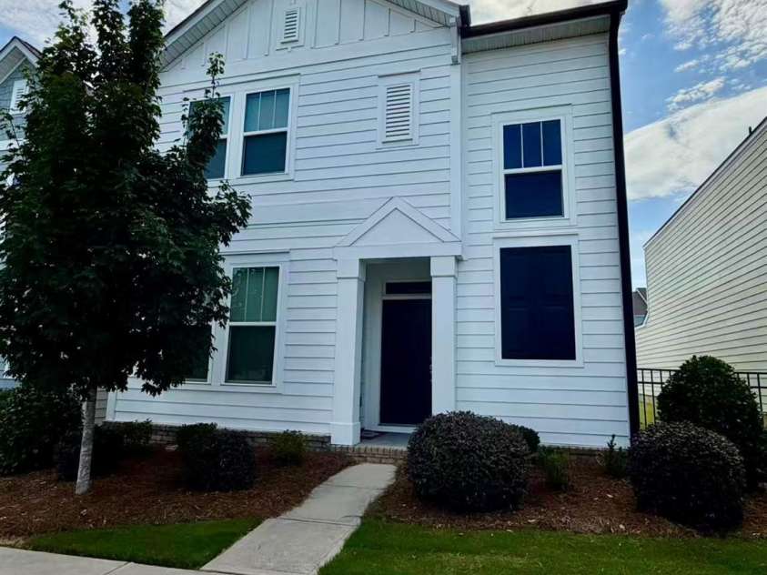 325 Johnston Drive, Pineville, NC 28134.  MLS# CAR4401573, YatesRealty ID 38527. 