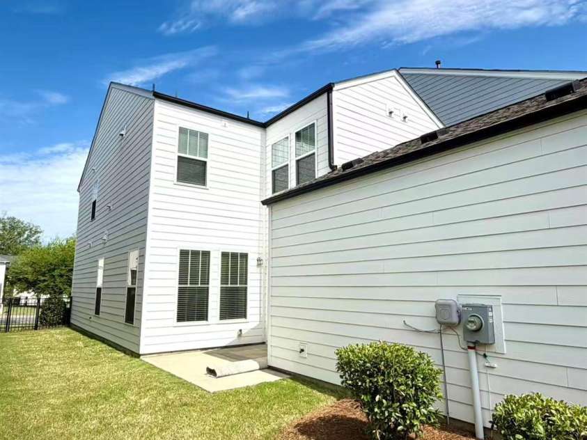 325 Johnston Drive, Pineville, NC 28134.  MLS# CAR4401573, YatesRealty ID 38527. 