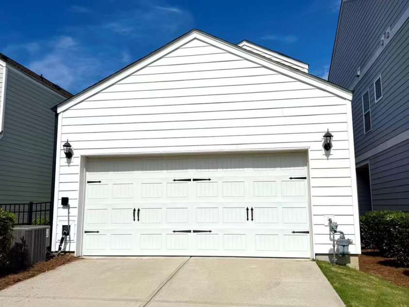 325 Johnston Drive, Pineville, NC 28134.  MLS# CAR4401573, YatesRealty ID 38527. 