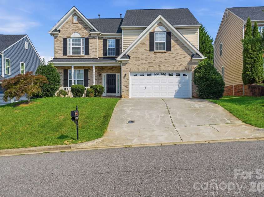 182 Wedge View Way, Statesville, NC 28677.  MLS# CAR4403962, YatesRealty ID 38528. 