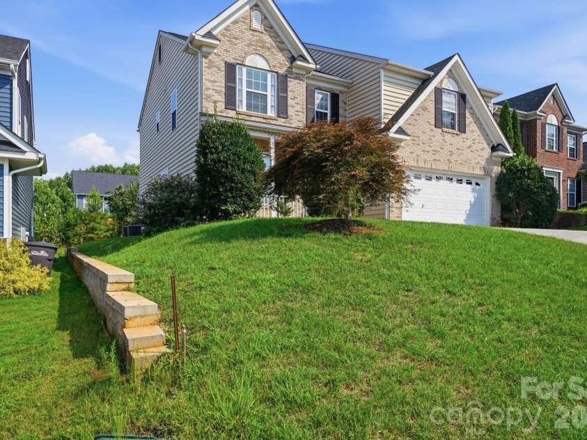 182 Wedge View Way, Statesville, NC 28677.  MLS# CAR4403962, YatesRealty ID 38528. 