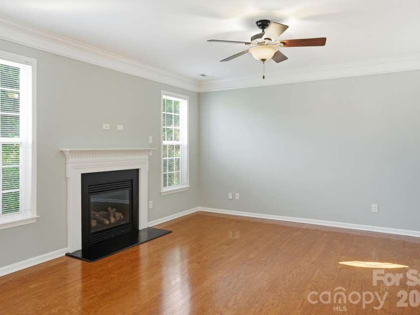 182 Wedge View Way, Statesville, NC 28677.  MLS# CAR4403962, YatesRealty ID 38528. 