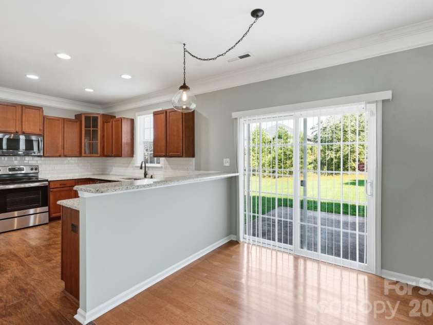 182 Wedge View Way, Statesville, NC 28677.  MLS# CAR4403962, YatesRealty ID 38528. 