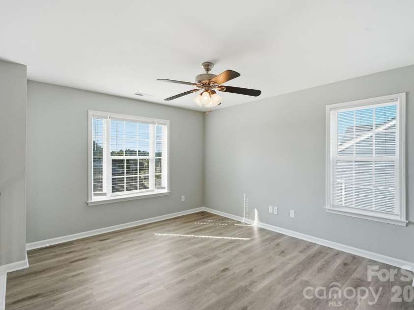 182 Wedge View Way, Statesville, NC 28677.  MLS# CAR4403962, YatesRealty ID 38528. 