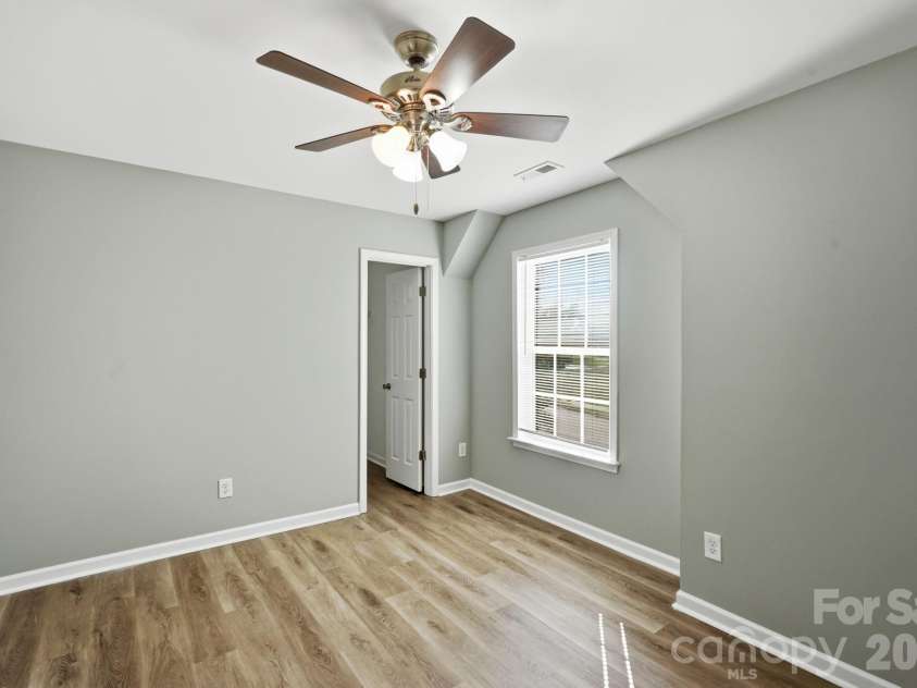 182 Wedge View Way, Statesville, NC 28677.  MLS# CAR4403962, YatesRealty ID 38528. 