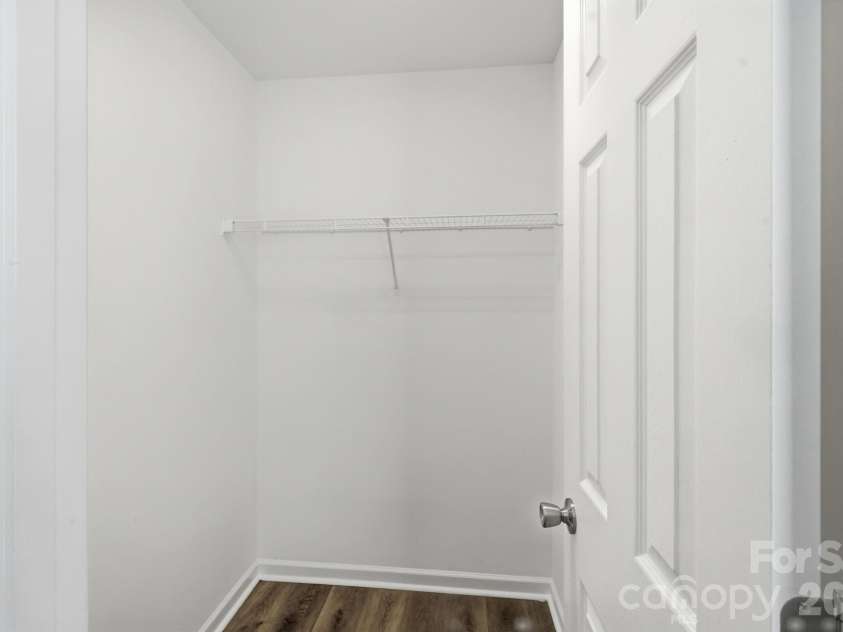 182 Wedge View Way, Statesville, NC 28677.  MLS# CAR4403962, YatesRealty ID 38528. 