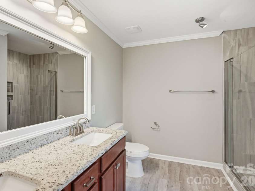 182 Wedge View Way, Statesville, NC 28677.  MLS# CAR4403962, YatesRealty ID 38528. 