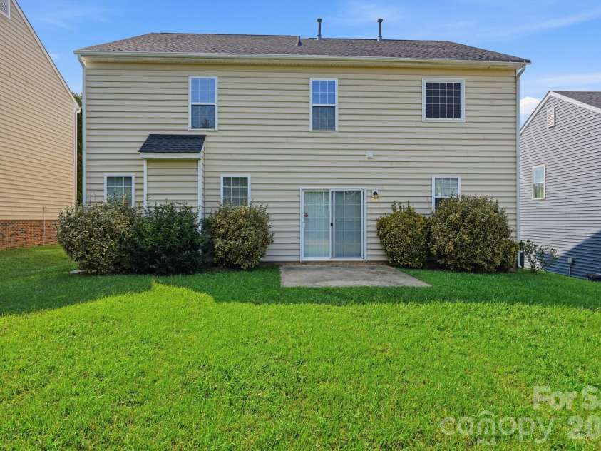 182 Wedge View Way, Statesville, NC 28677.  MLS# CAR4403962, YatesRealty ID 38528. 