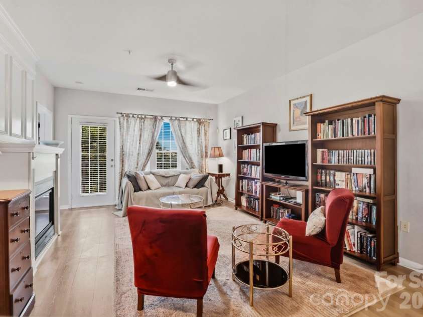 14451 San Paolo Lane, Charlotte, NC 28277.  MLS# CAR4398732, YatesRealty ID 38529. 