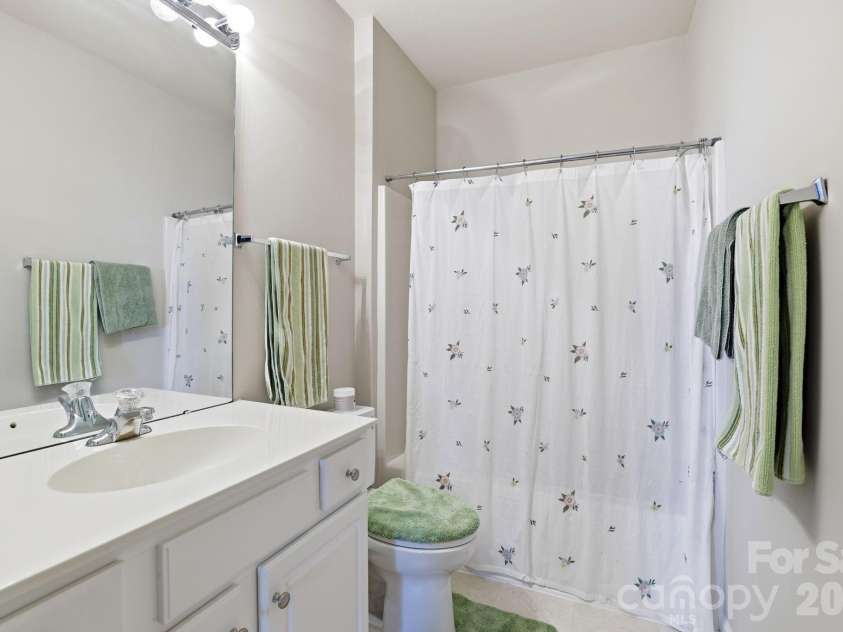 14451 San Paolo Lane, Charlotte, NC 28277.  MLS# CAR4398732, YatesRealty ID 38529. 