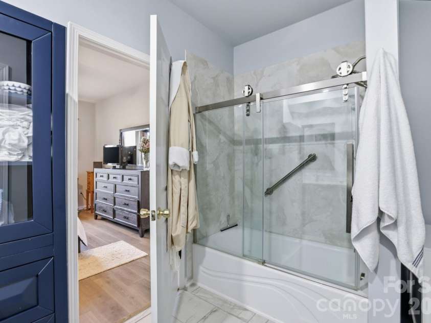 14451 San Paolo Lane, Charlotte, NC 28277.  MLS# CAR4398732, YatesRealty ID 38529. 