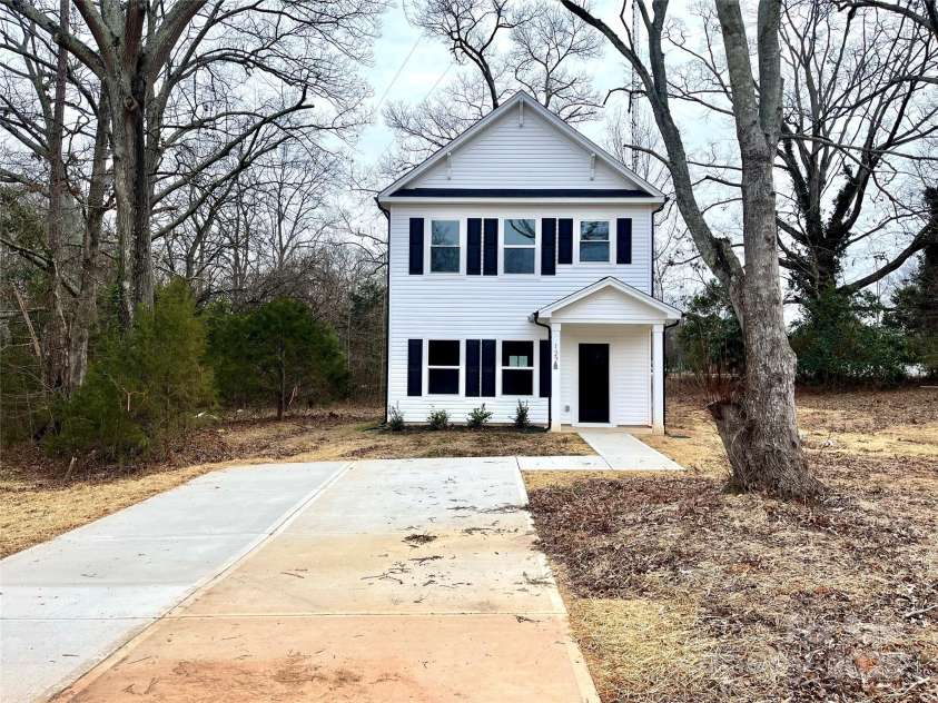 127 Sharon Road, York, SC 29745.  MLS# CAR4174745, YatesRealty ID 3853. 