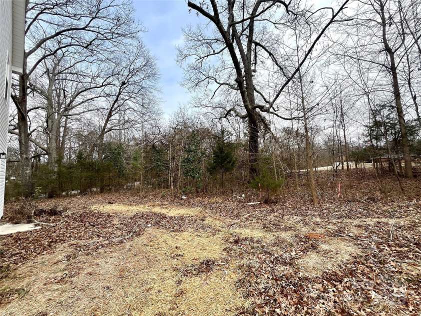 127 Sharon Road, York, SC 29745.  MLS# CAR4174745, YatesRealty ID 3853. 