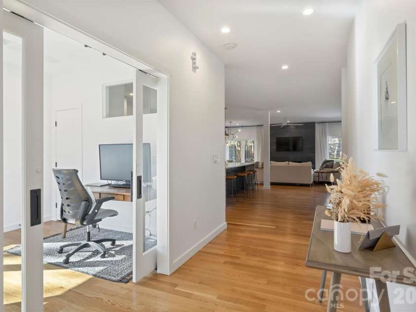 1609 Pegram Street, Charlotte, NC 28205.  MLS# CAR4331731, YatesRealty ID 3853. 