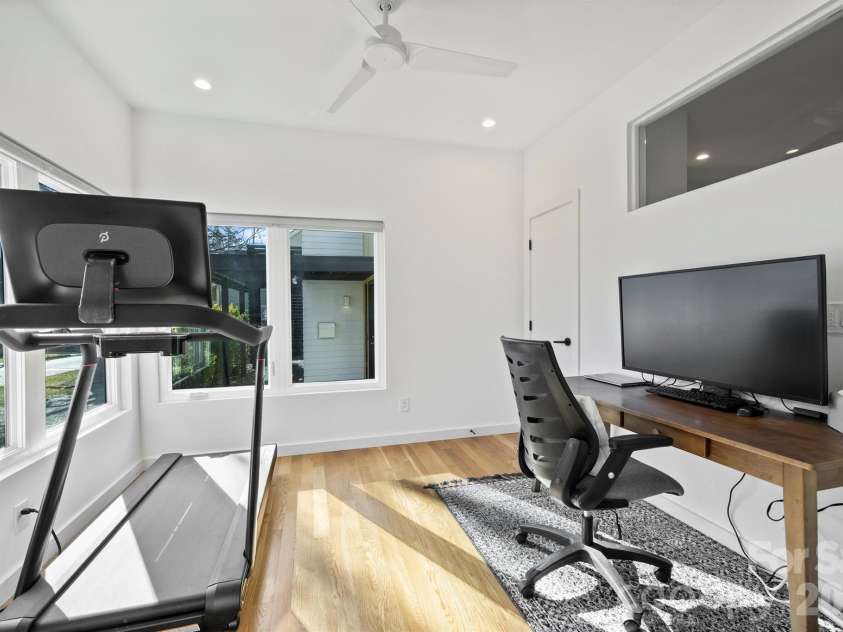 1609 Pegram Street, Charlotte, NC 28205.  MLS# CAR4331731, YatesRealty ID 3853. 