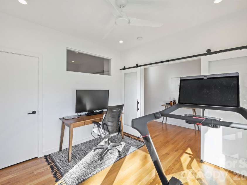 1609 Pegram Street, Charlotte, NC 28205.  MLS# CAR4331731, YatesRealty ID 3853. 