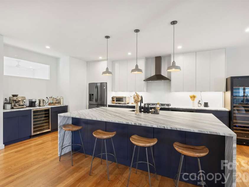 1609 Pegram Street, Charlotte, NC 28205.  MLS# CAR4331731, YatesRealty ID 3853. 