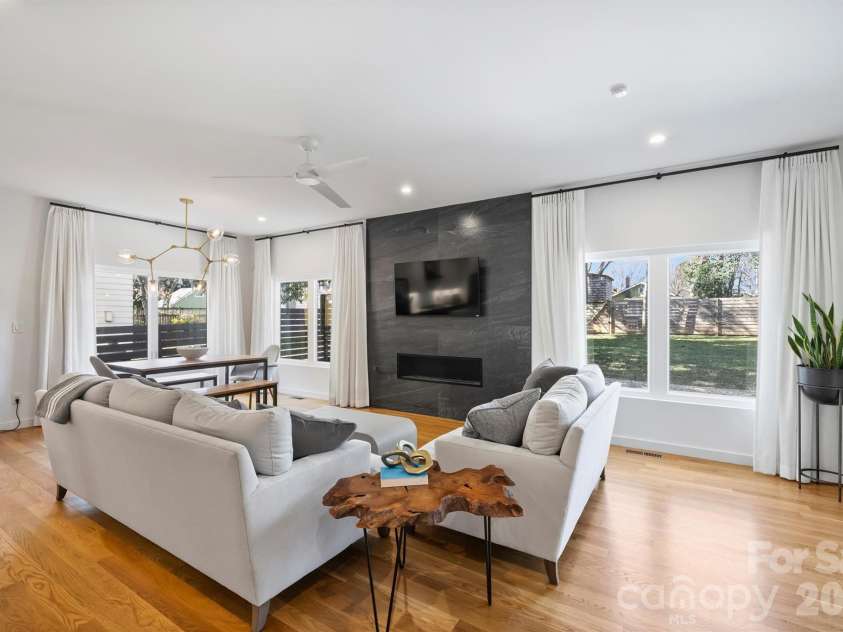 1609 Pegram Street, Charlotte, NC 28205.  MLS# CAR4331731, YatesRealty ID 3853. 