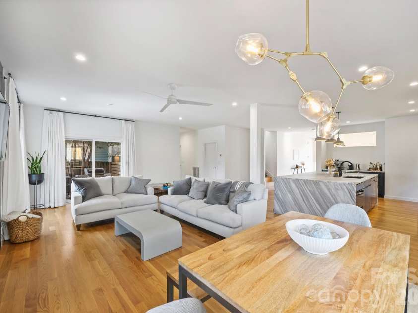 1609 Pegram Street, Charlotte, NC 28205.  MLS# CAR4331731, YatesRealty ID 3853. 