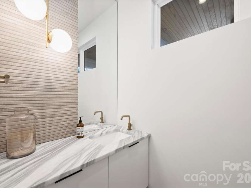 1609 Pegram Street, Charlotte, NC 28205.  MLS# CAR4331731, YatesRealty ID 3853. 