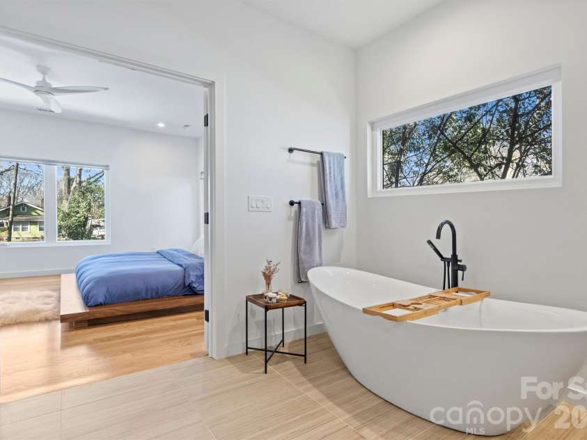 1609 Pegram Street, Charlotte, NC 28205.  MLS# CAR4331731, YatesRealty ID 3853. 