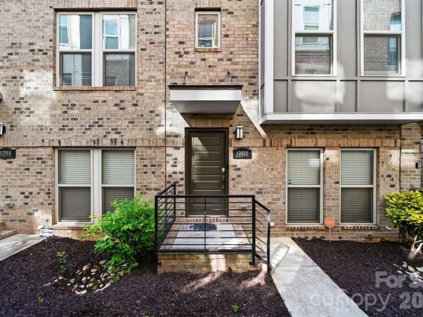 12022 Brooklyn Avenue, Charlotte, NC 28204.  MLS# CAR4405305, YatesRealty ID 38530. 