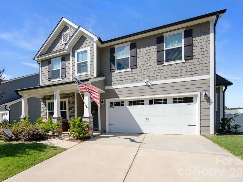 5080 Mooreland Oaks Way, Mount Holly, NC 28120.  MLS# CAR4405735, YatesRealty ID 38531. 