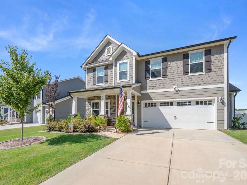 5080 Mooreland Oaks Way, Mount Holly, NC 28120.  MLS# CAR4405735, YatesRealty ID 38531. 