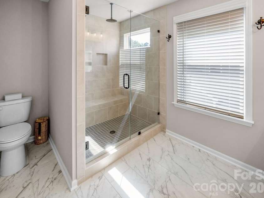 5080 Mooreland Oaks Way, Mount Holly, NC 28120.  MLS# CAR4405735, YatesRealty ID 38531. 