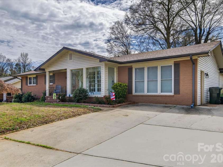 1217 Ebinport Road, Rock Hill, SC 29732.  MLS# CAR4404441, YatesRealty ID 38532. 
