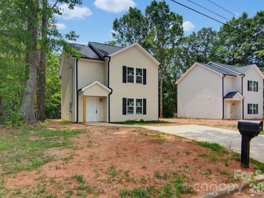 2258 Lula Street, Winston Salem, NC 27101.  MLS# CAR4403371, YatesRealty ID 38534. 