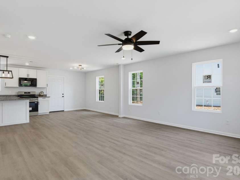 2258 Lula Street, Winston Salem, NC 27101.  MLS# CAR4403371, YatesRealty ID 38534. 