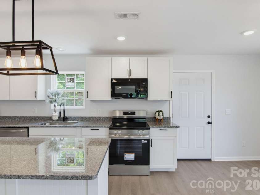 2258 Lula Street, Winston Salem, NC 27101.  MLS# CAR4403371, YatesRealty ID 38534. 