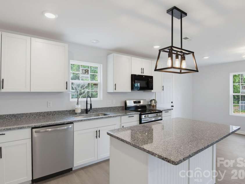 2258 Lula Street, Winston Salem, NC 27101.  MLS# CAR4403371, YatesRealty ID 38534. 