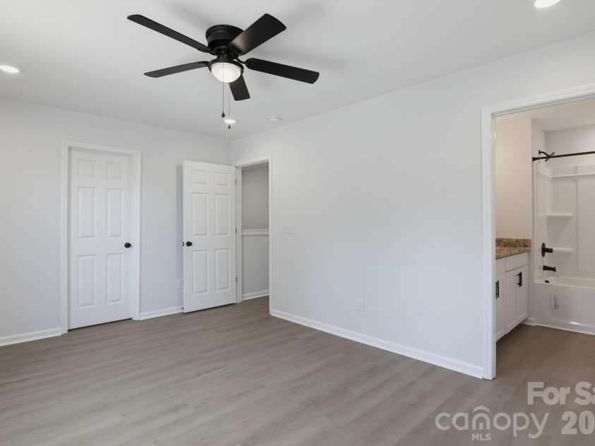 2258 Lula Street, Winston Salem, NC 27101.  MLS# CAR4403371, YatesRealty ID 38534. 